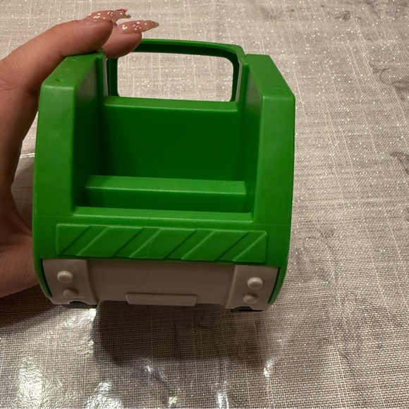 Little People Recycling Truck - Picture 5 of 7